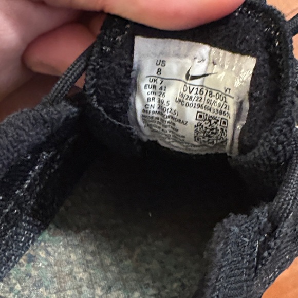 Nike Black and Gray Flyknit Sneakers- Vapormax - Picture 4 of 5